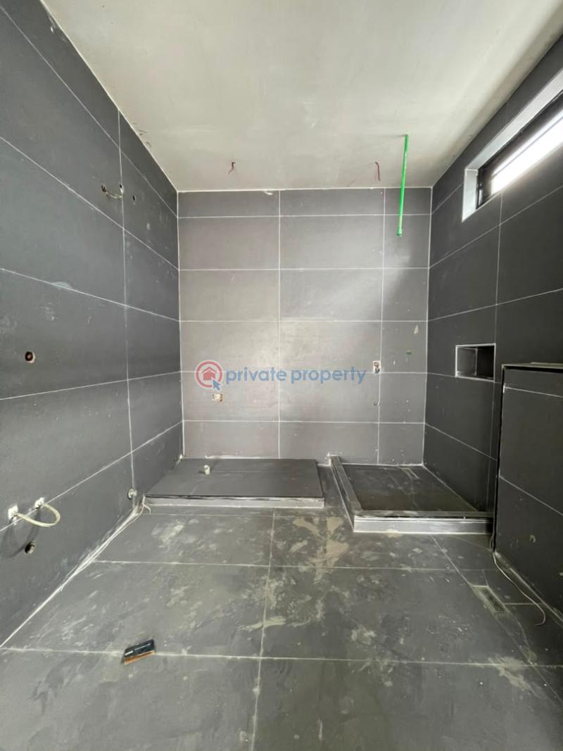 5 bedroom Detached Duplex For Sale Chevron Drive Lekki Lagos - 1