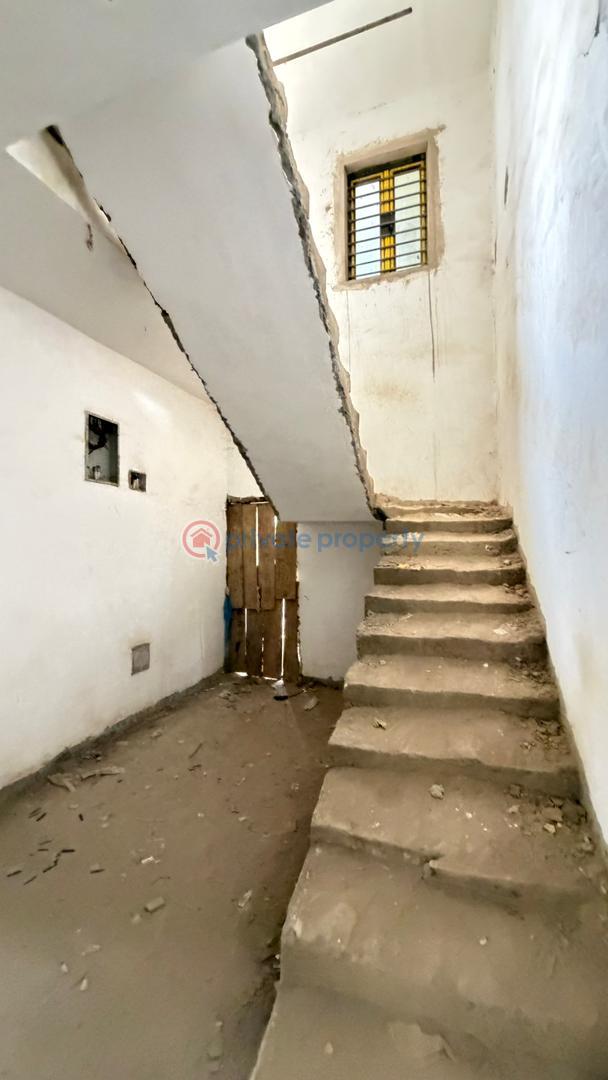 5 bedroom House For Sale Dakwo Abuja Phase 3  - 2