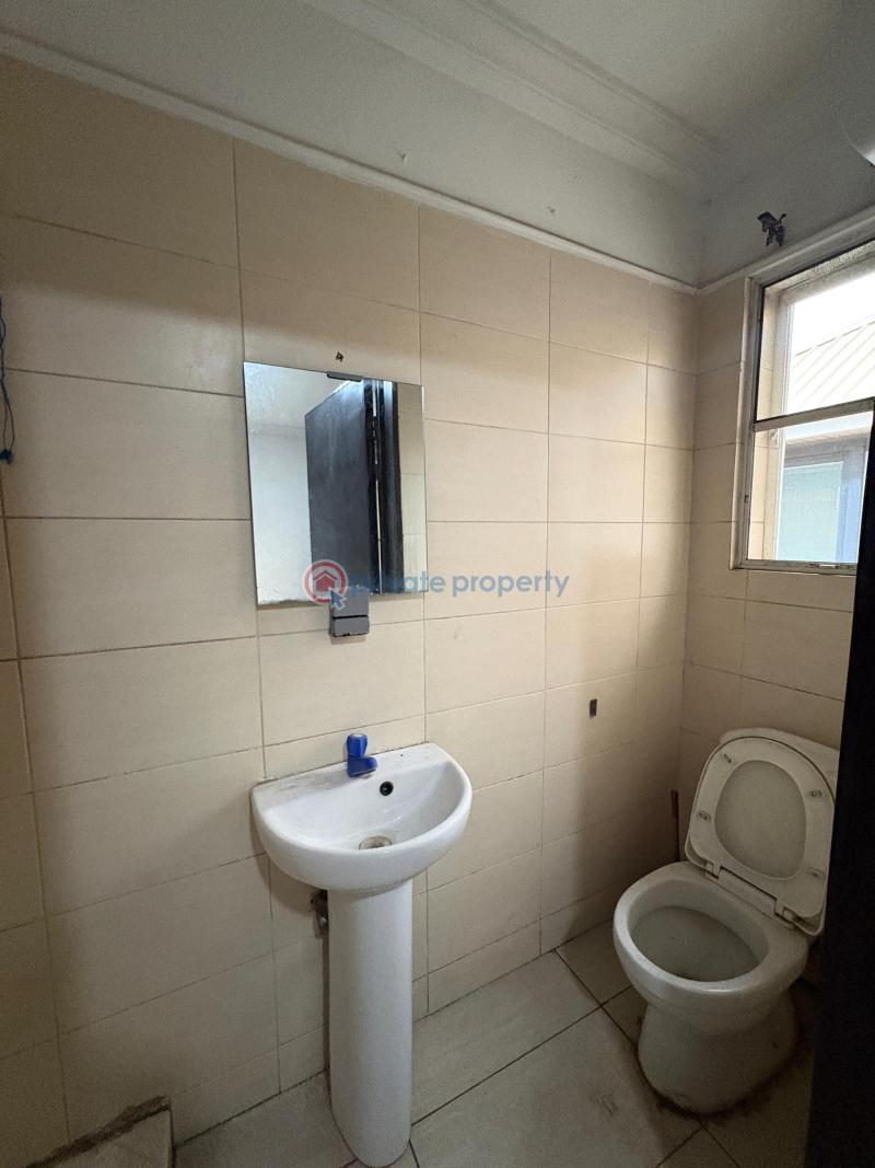 5 bedroom Detached Duplex For Sale Off Admiralty Way Lekki Phase 1 Lagos - 3