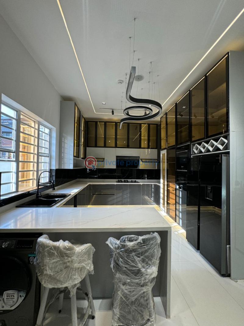 5 bedroom Detached Duplex For Sale Lekki Phase 1 Lagos - 10