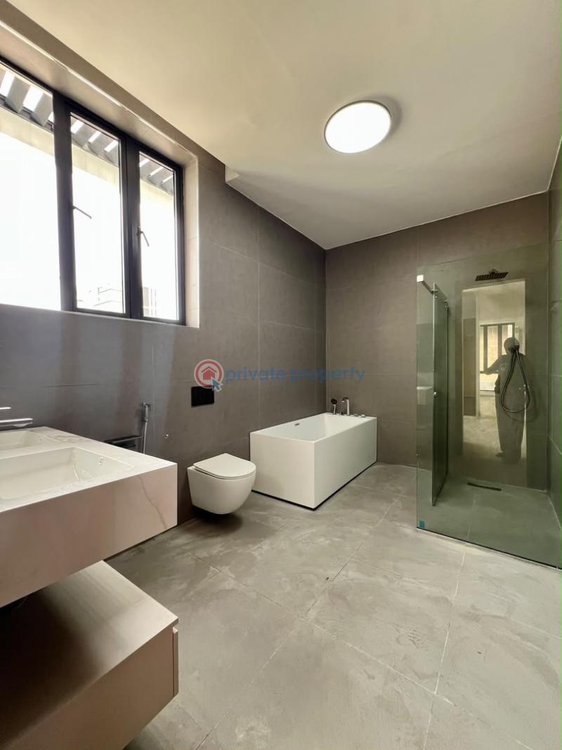 5 bedroom Detached Duplex For Sale Banana Island Ikoyi Lagos - 13