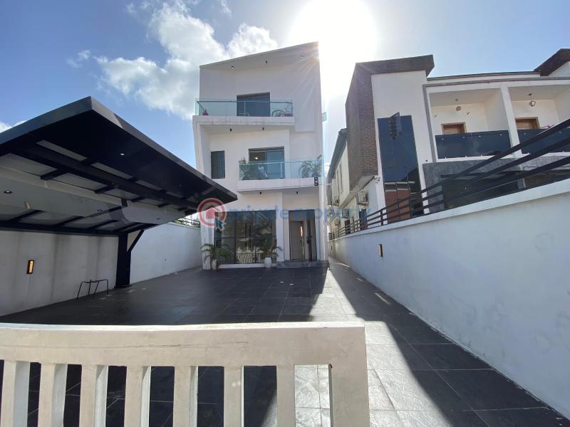 5 bedroom Detached Duplex For Sale Chevron Lekki Lagos - 1