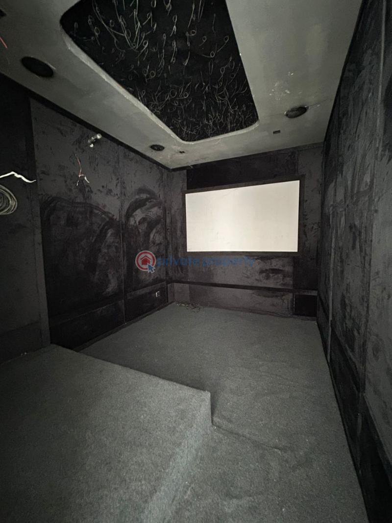 5 bedroom Detached Duplex For Sale Lekki Phase 1 Lagos - 9