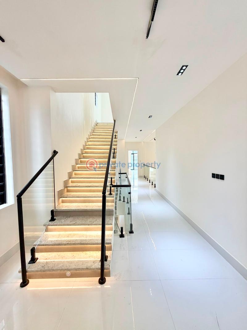 5 bedroom Detached Duplex For Sale Lekki Phase 1 Lagos - 2