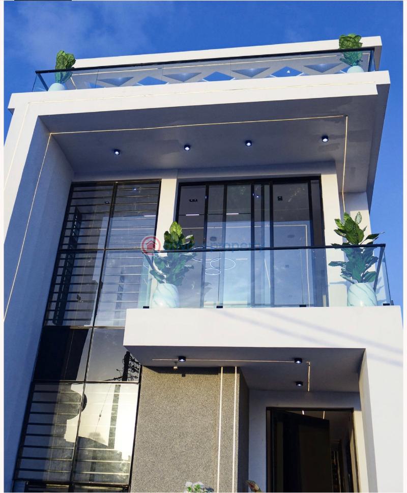 5 bedroom Detached Duplex For Sale Ikota Lekki Lagos - 1