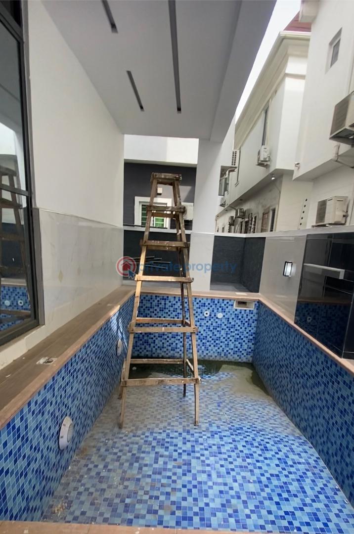 5 bedroom detached duplex with security post , bq - 2 5 bedroom Detached Duplex For Sale Osapa London Lekki Lagos - 2