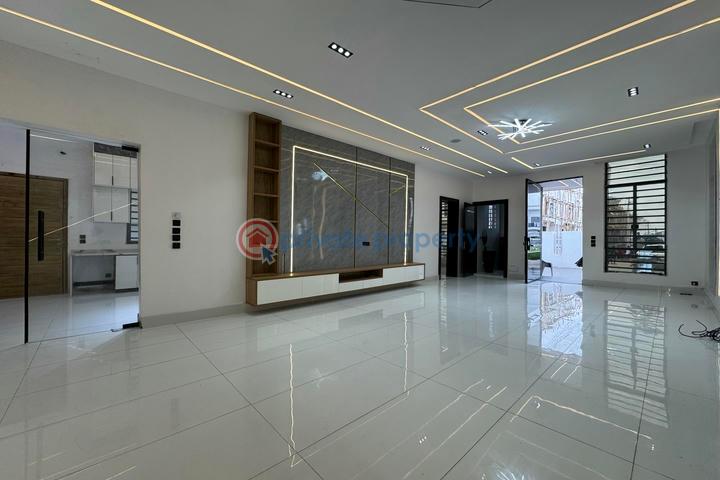 5 bedroom detached  duplex with swimming pool and boys quarter - 1 5 bedroom Detached Duplex For Sale Ajah Lagos - 1