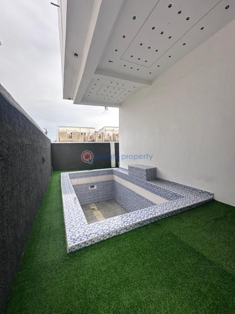5 bedroom Detached Duplex For Sale Monastery Road Sangotedo Lagos - 19