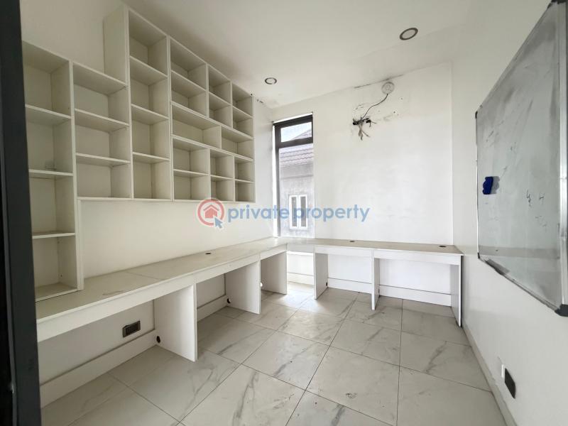5 bedroom Detached Duplex For Rent Pinnock Beach Estate Osapa Lekki Lagos - 13