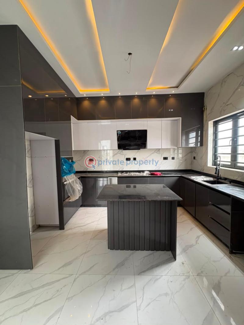 5 bedroom Detached Duplex For Sale Lekki Lagos - 1