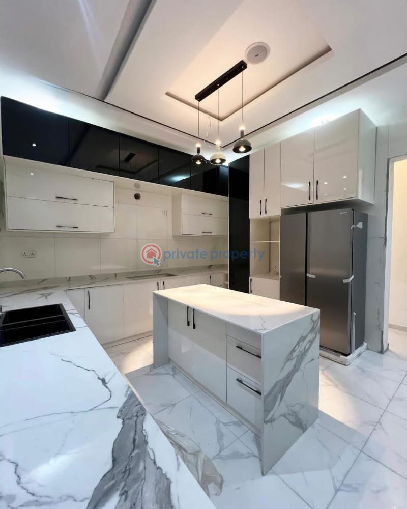 5 bedroom Detached Duplex For Sale Chevron, Lekki Lagos - 3