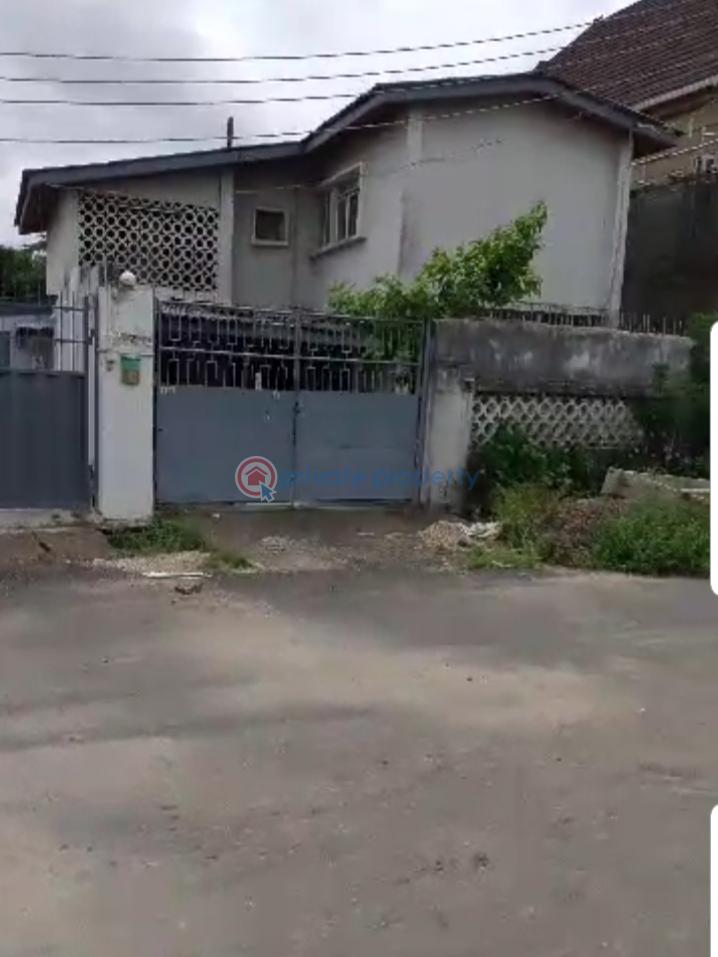 5 bedroom House For Sale Adeniran Ogunsanya Surulere Lagos