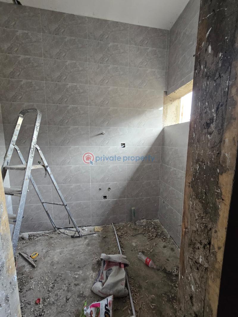 5 bedroom Detached Duplex For Sale Gbagada Estate Gbagada Lagos - 18
