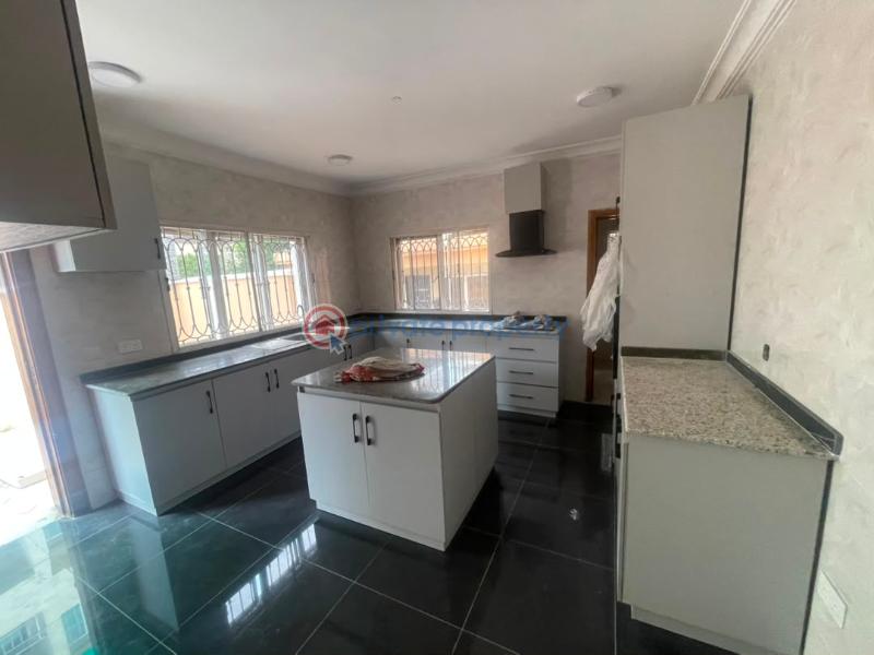 5 bedroom House For Sale Banana Island Ikoyi Lagos - 4