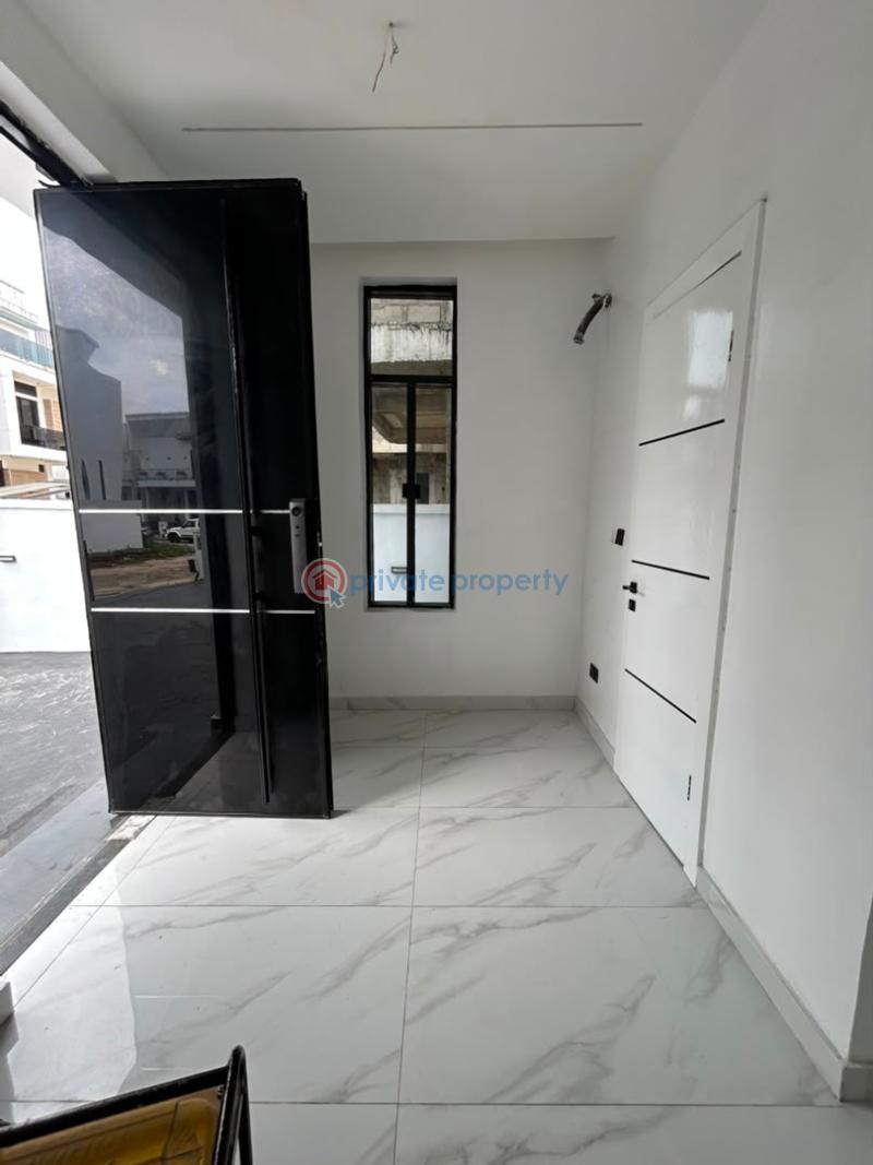 5 bedroom Detached Duplex For Sale Chevron Drive Lekki Lagos - 2