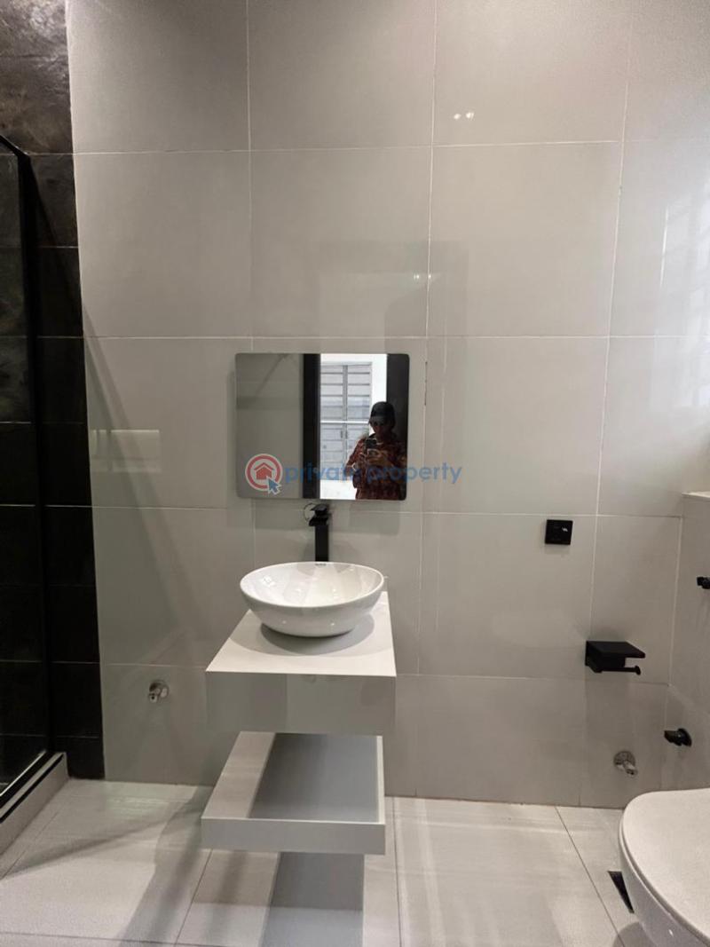 5 bedroom House For Sale Lekki Lagos - 8