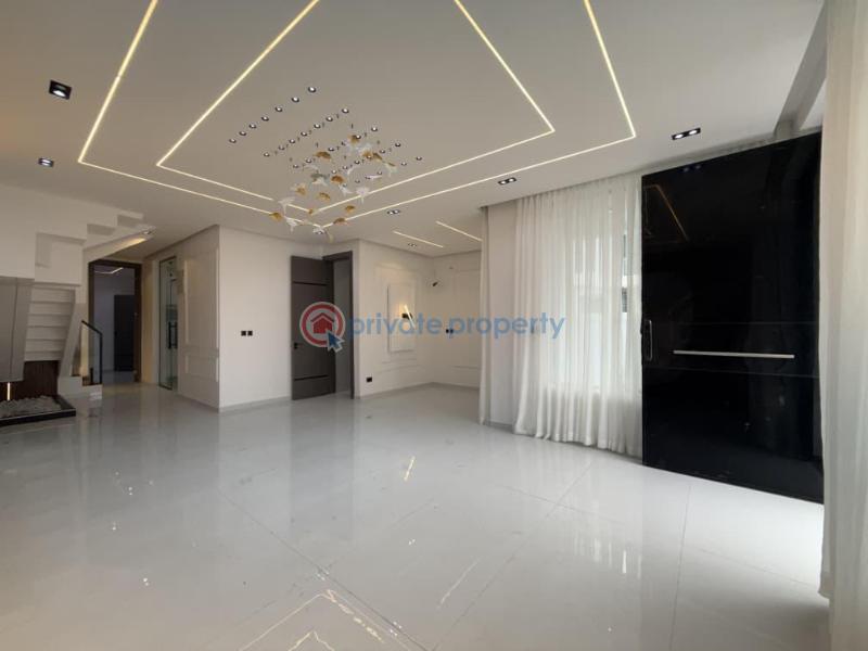 5 bedroom Detached Duplex For Sale Chevron Drive Lekki Lagos - 1
