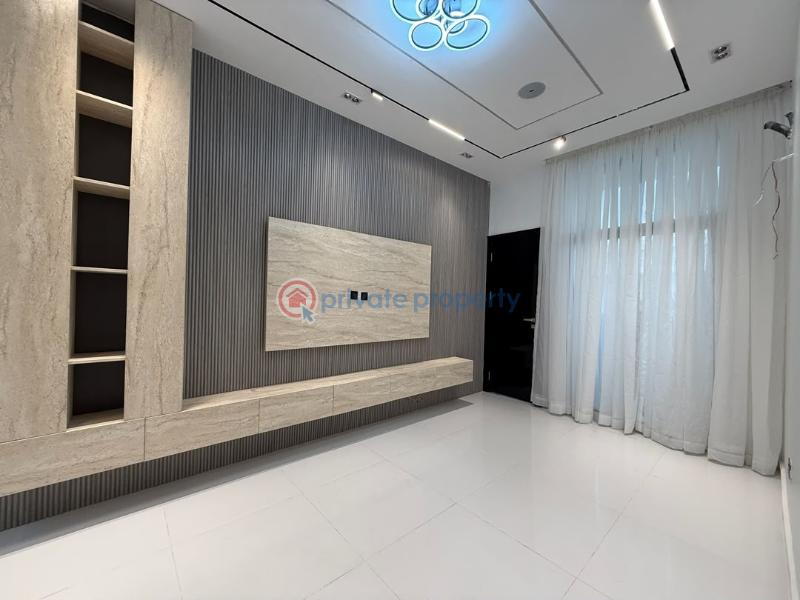 5 bedroom Detached Duplex For Sale Lekki Lagos - 1