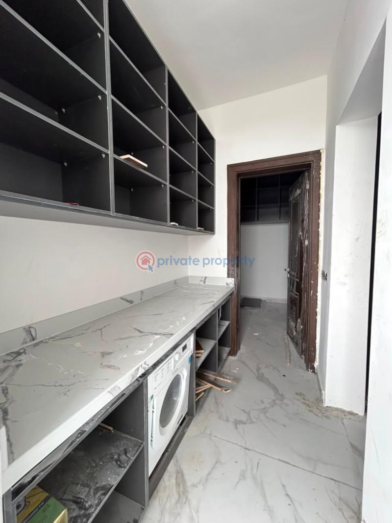 5 bedroom House For Sale Osapa Lekki Lagos - 19