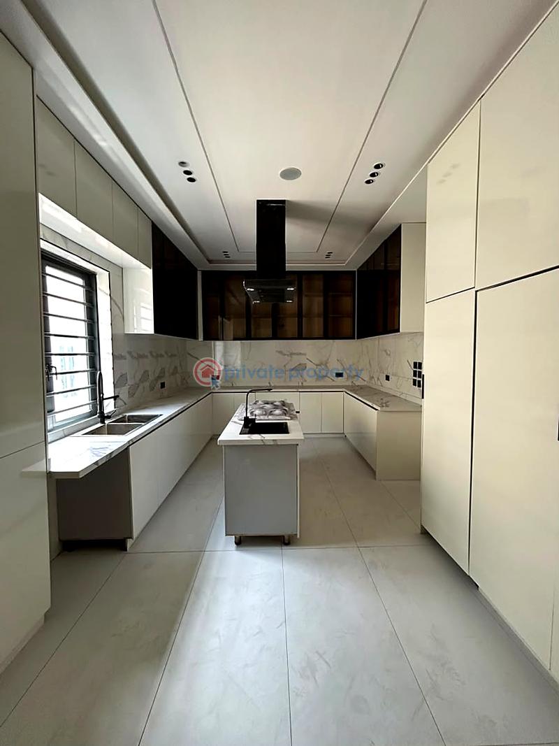 5 bedroom House For Sale Lekki Lagos - 5