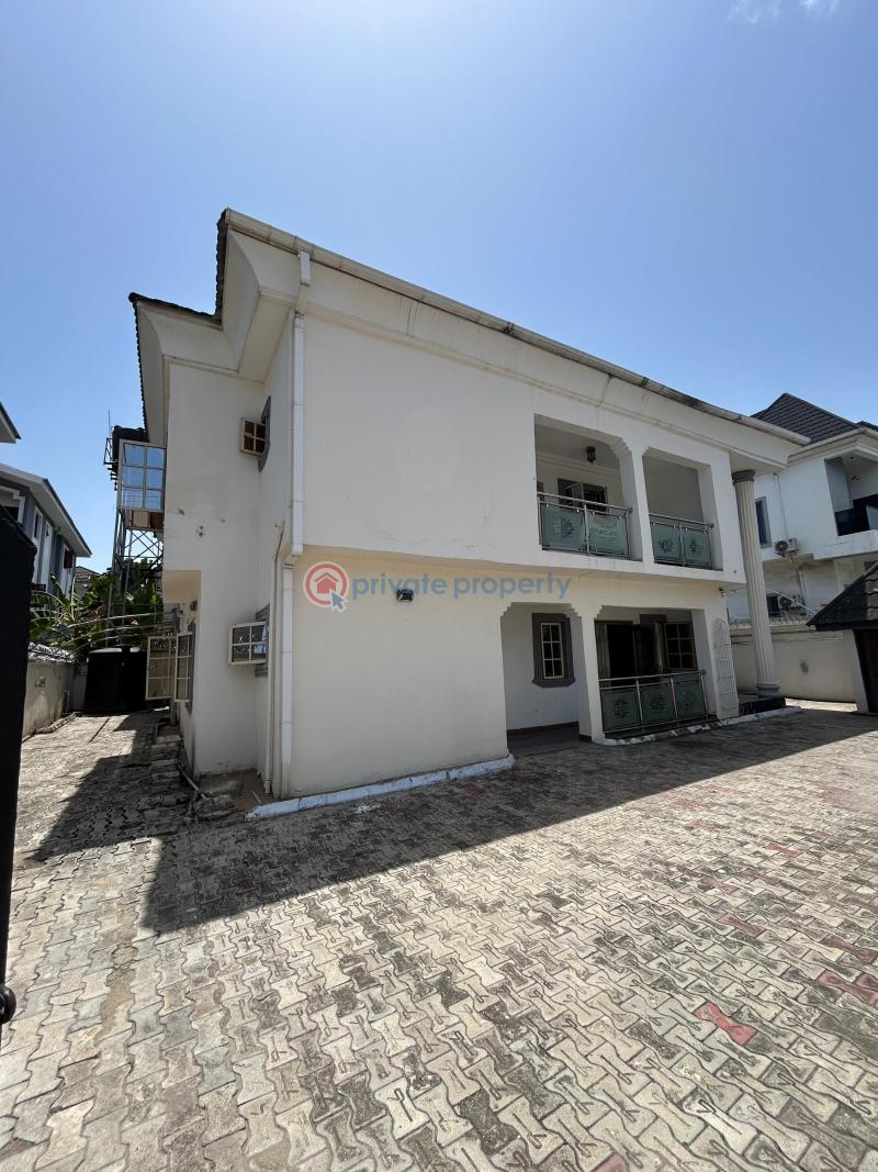 5 bedroom Detached Duplex For Sale Chevron Drive Lekki Lagos - 1