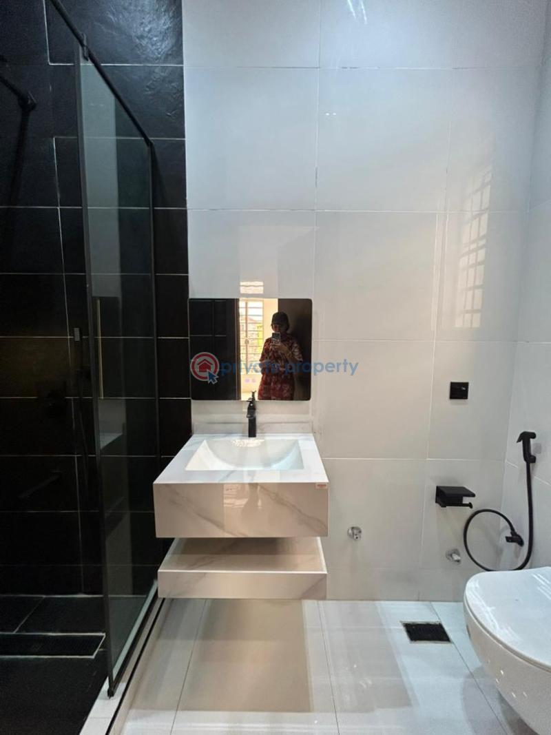 5 bedroom House For Sale Lekki Lagos - 11