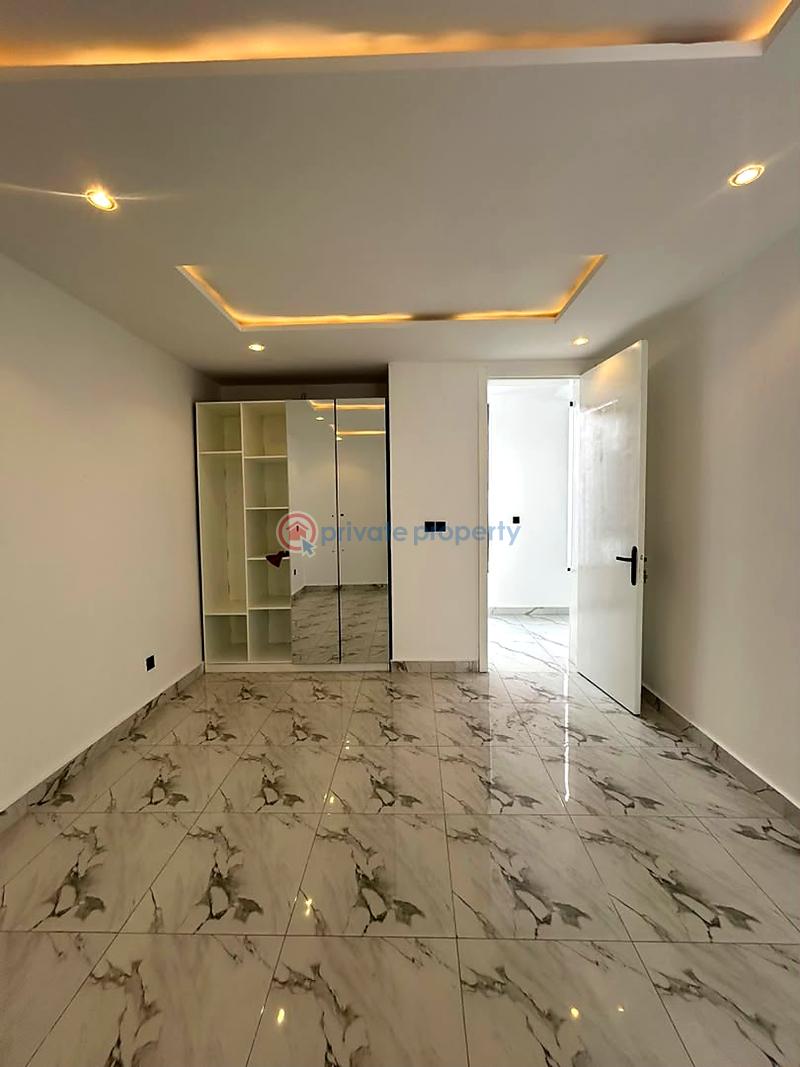 5 bedroom House For Sale Lekki Lagos - 2