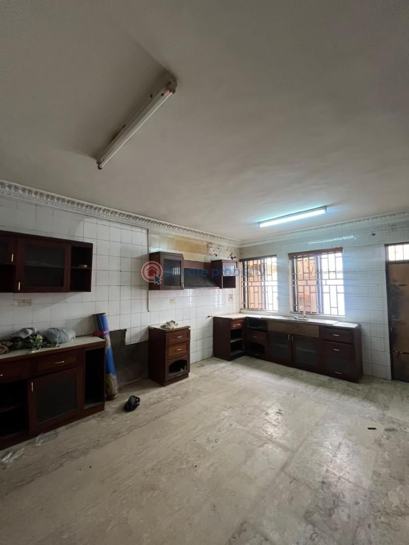 5 bedroom House For Rent Lekki Phase 1 Lagos - 9