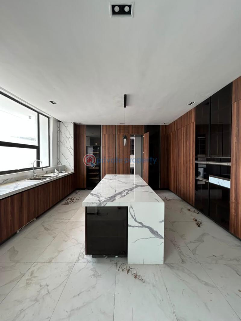 5 bedroom House For Sale Osapa Lekki Lagos - 5