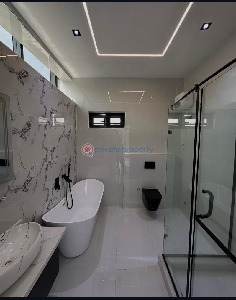 5 bedroom Detached Duplex For Sale Ologolo Lekki Lagos Jakande Lekki Lagos - 9