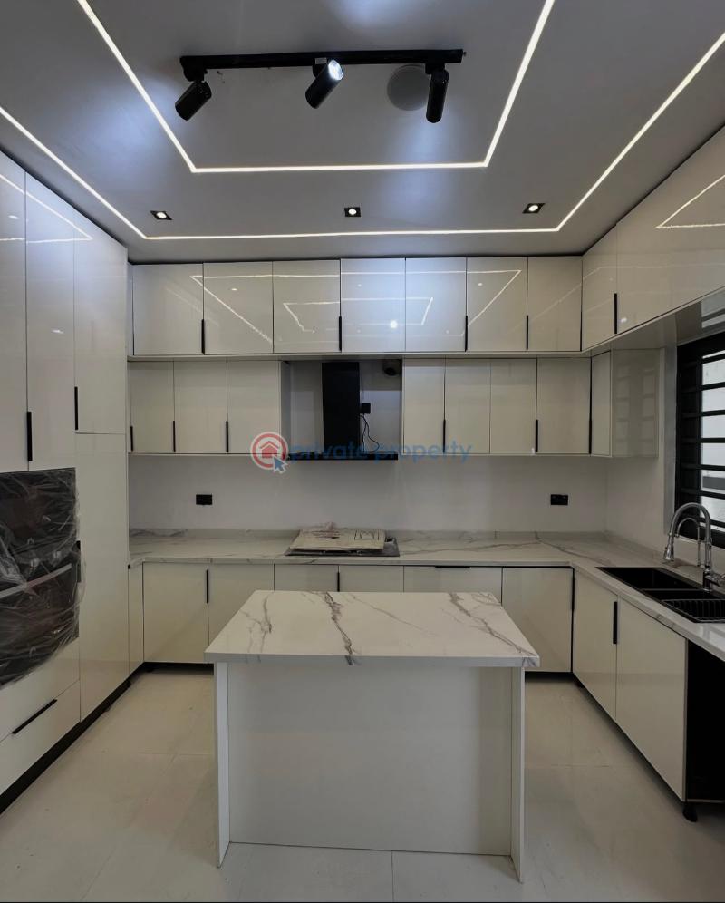 5 bedroom Detached Duplex For Sale Ologolo Lekki Lagos Jakande Lekki Lagos - 4