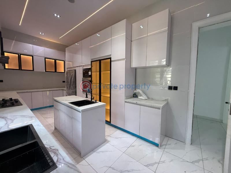 5 bedroom Detached Duplex For Sale Lekki Lagos - 1