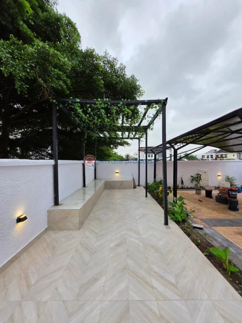 5 bedroom Terraced Duplex For Sale Osapa Lekki Lagos - 11