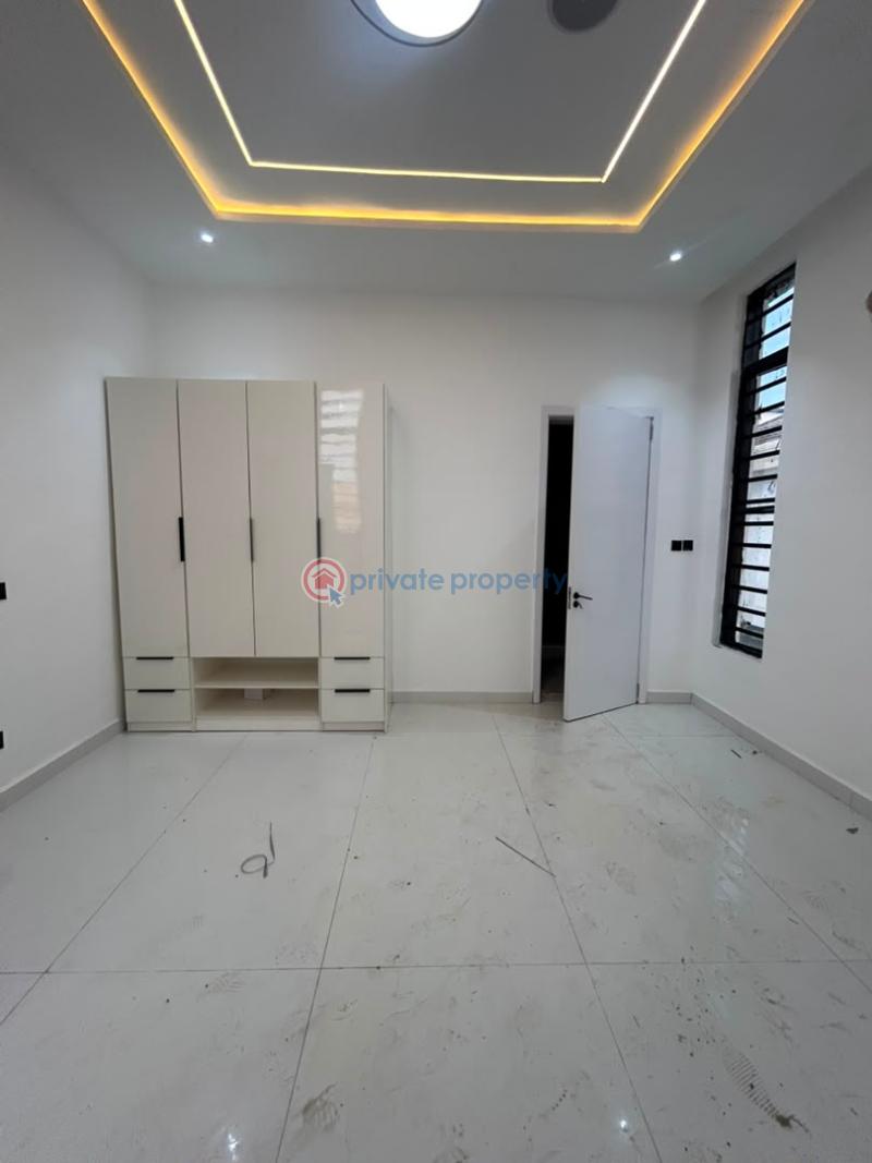 5 bedroom Detached Duplex For Sale Ikota Lekki Lagos - 3
