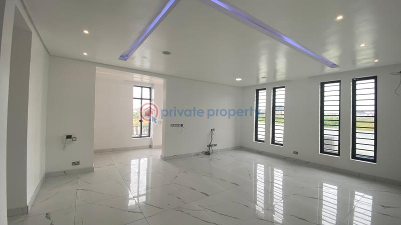 5 bedroom detached house with lovely amenities - 5 5 bedroom Duplex For Sale Ajah *royal Gardens Estate Ajah Lagos - 5