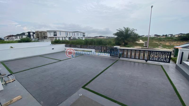5 bedroom detached house with lovely amenities - 1 5 bedroom Duplex For Sale Ajah *royal Gardens Estate Ajah Lagos - 1