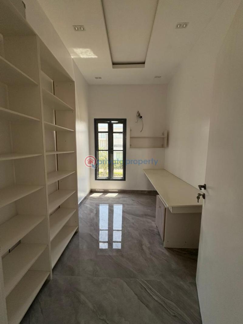 5 bedroom House For Sale Osapa Lekki Lagos - 4