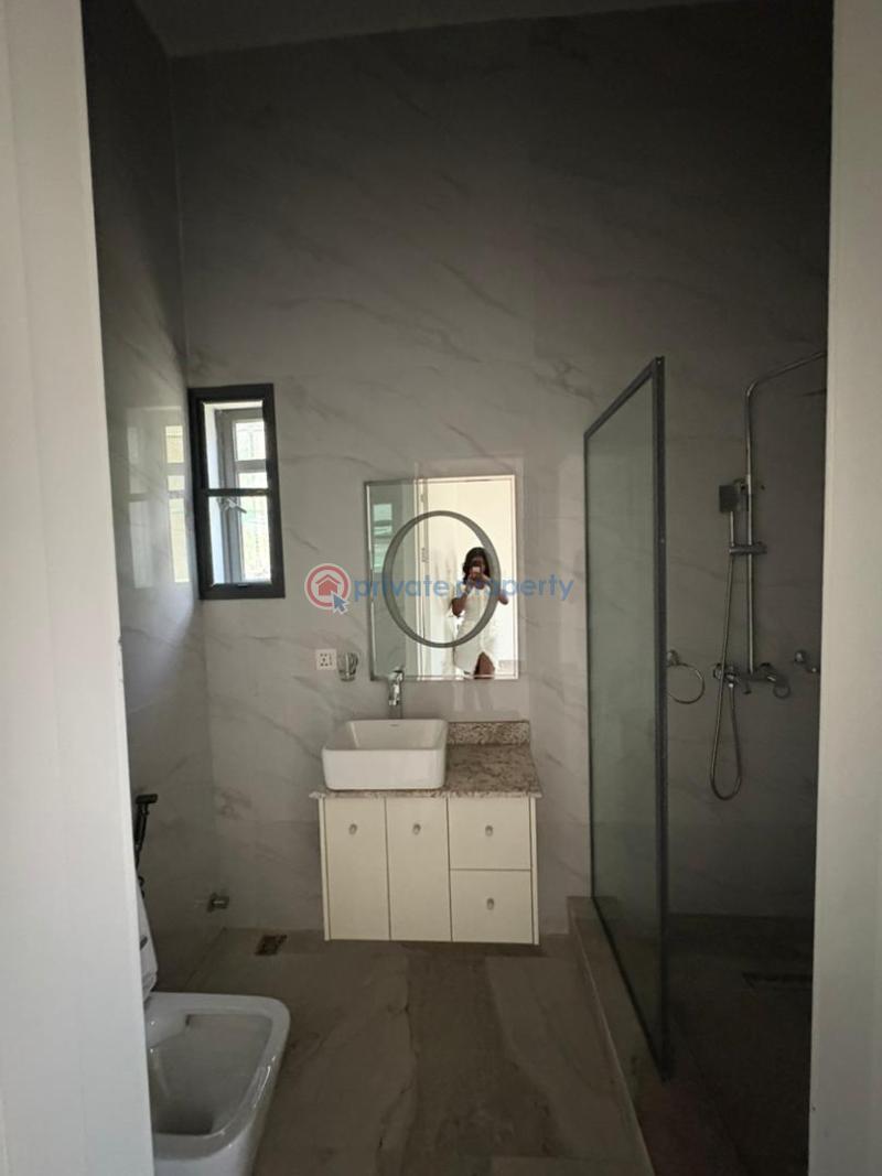 5 bedroom House For Sale Osapa Lekki Lagos - 11