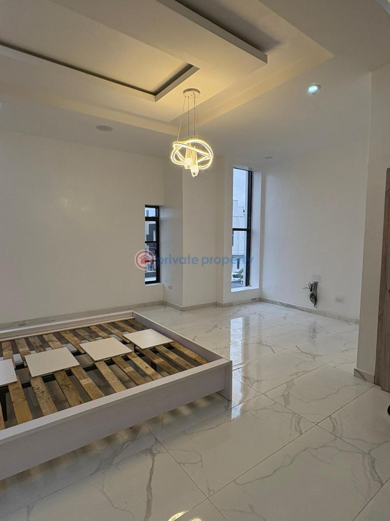 5 bedroom House For Sale Osapa Lekki Lagos - 4