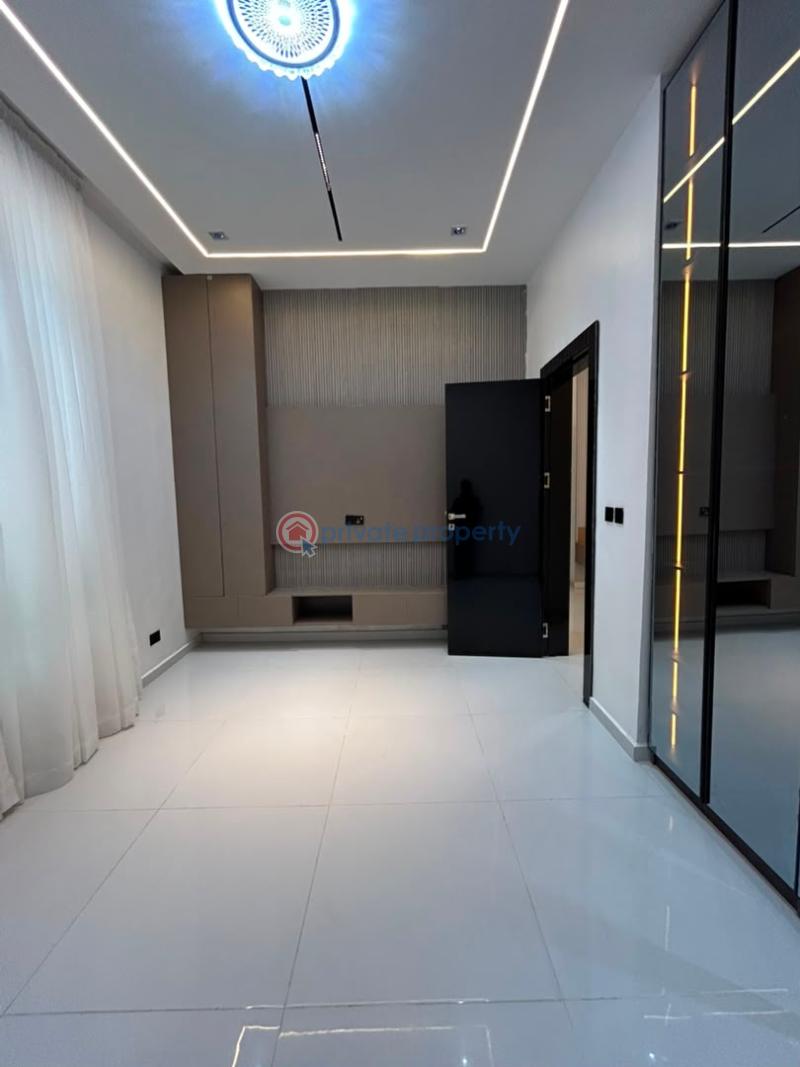 5 bedroom Detached Duplex For Sale Chevron Drive Lekki Lagos - 1