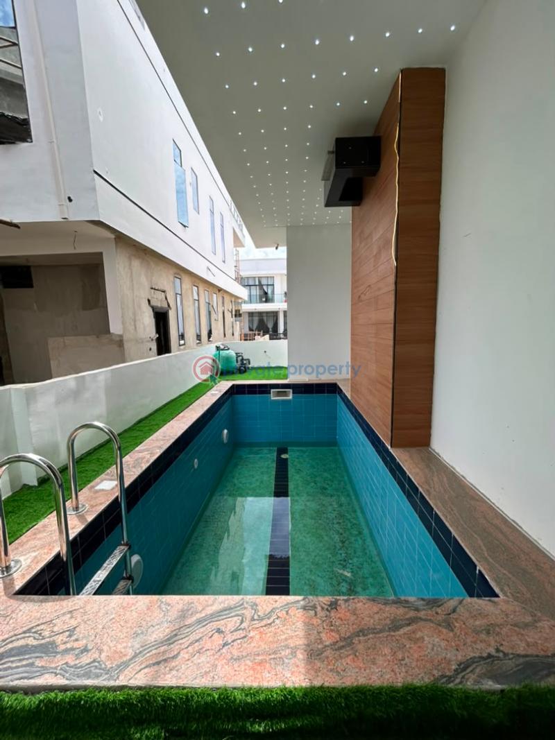 5 bedroom Detached Duplex For Sale Chevron Drive Lekki Lagos - 3