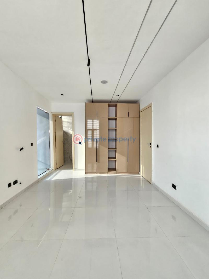 5 bedroom House For Sale Chevron Lekki Lagos - 2