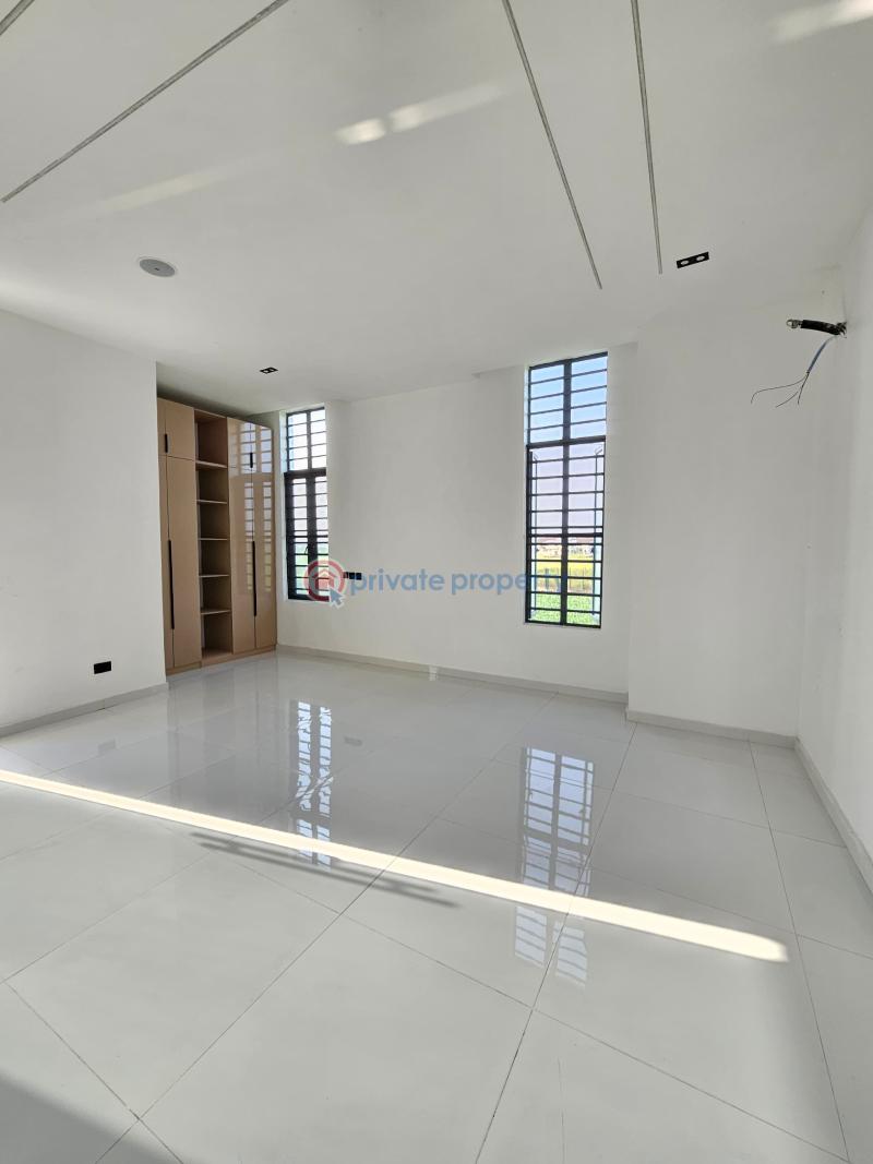 5 bedroom House For Sale Chevron Lekki Lagos - 3