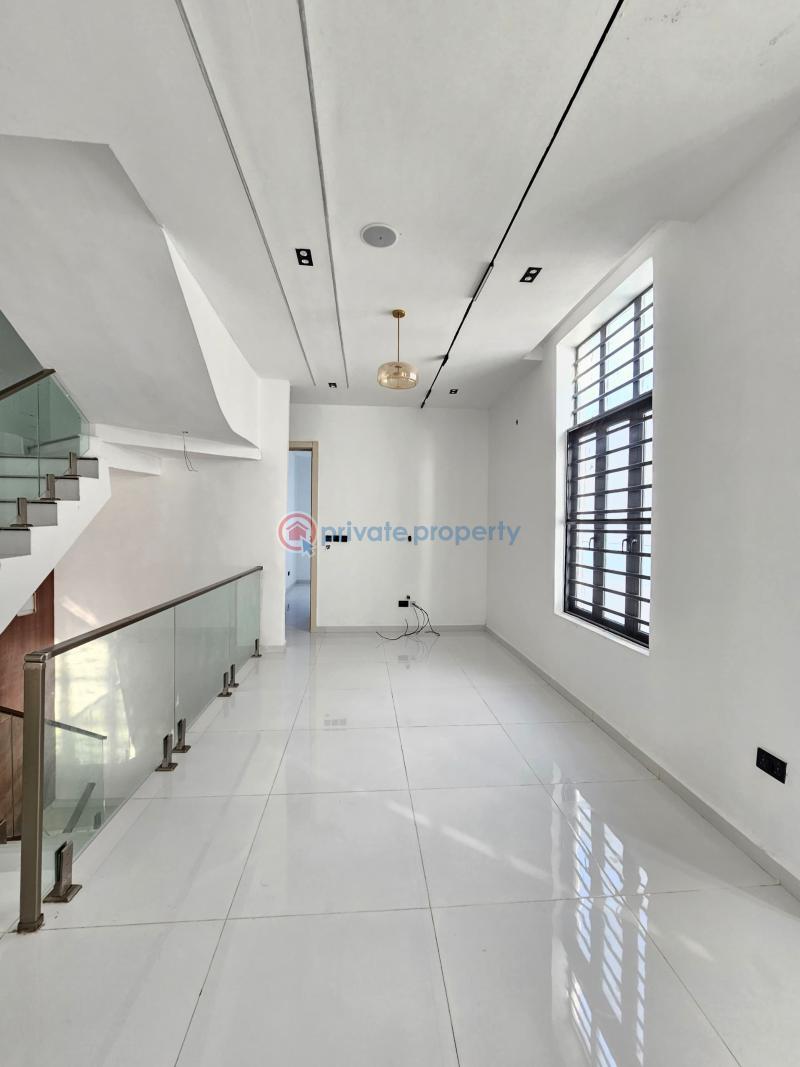 5 bedroom House For Sale Chevron Lekki Lagos - 4