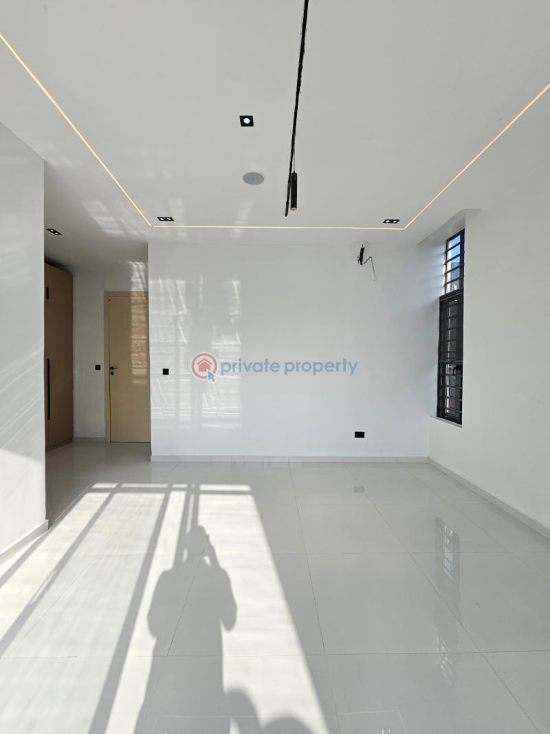5 bedroom House For Sale Chevron Lekki Lagos - 3