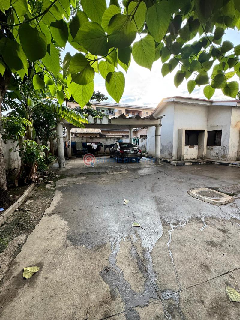 5 bedroom House For Sale Wuye Abuja Phase 2  - 3