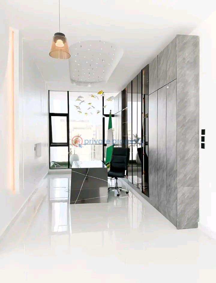 5 bedroom House For Sale Osapa Lekki Lagos - 1