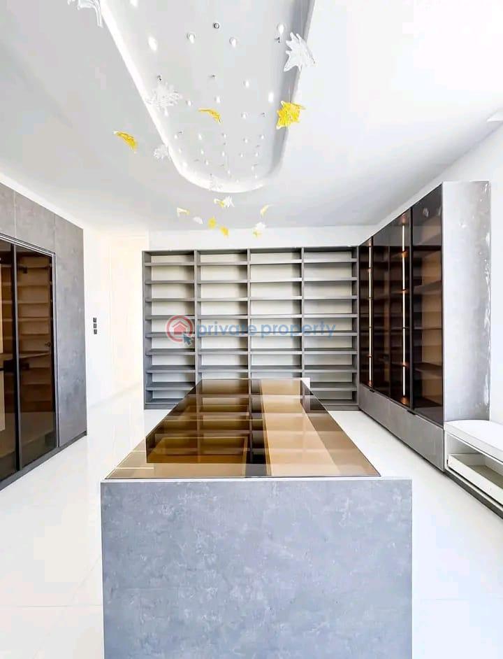 5 bedroom Maisonette For Sale Osapa Lekki Lagos - 1