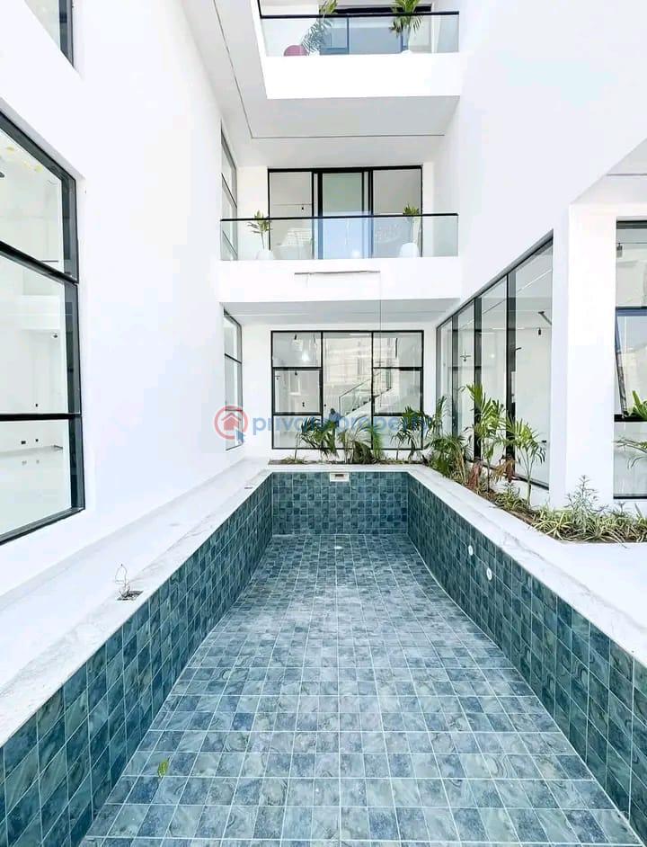 5 bedroom Maisonette For Sale Osapa Lekki Lagos - 0