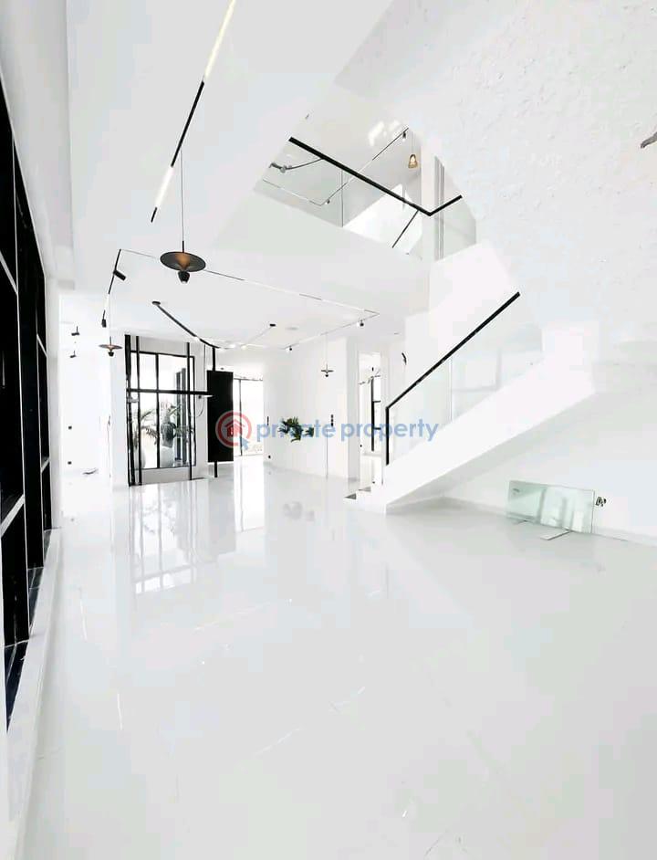 5 bedroom Maisonette For Sale Osapa Lekki Lagos - 3